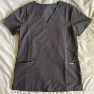 Figs Charcoal Casma Three-Pocket Scrub Top Size XS
